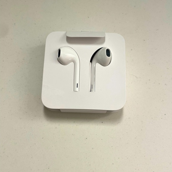 Apple Other - NWOT Apple White Wired Earbuds with Dongle
